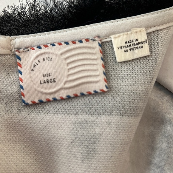 Beautiful boutique sleeveless top - Picture 5 of 5